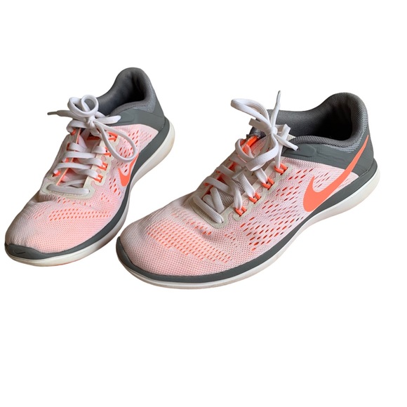 Like new! Nike Flex Running shoe/Size 7.5 - Picture 1 of 9